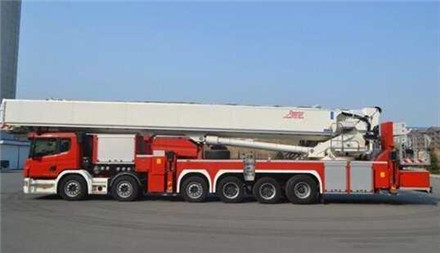 最贵的消防车,一辆顶10辆豪车,加油一次2000元,中国就有3辆!
